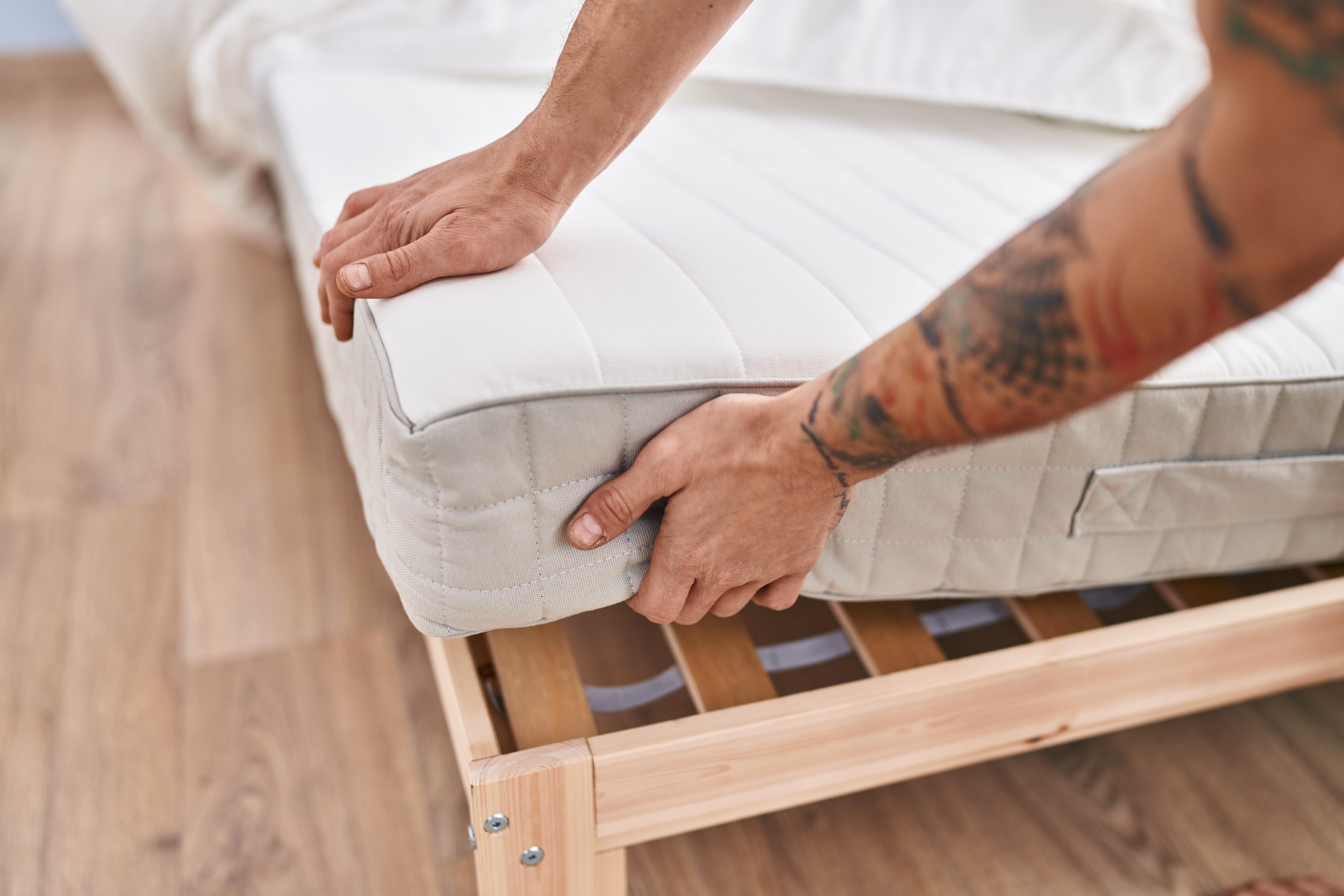 A Guide to Choosing the Perfect Mattress for Your Adjustable Bed